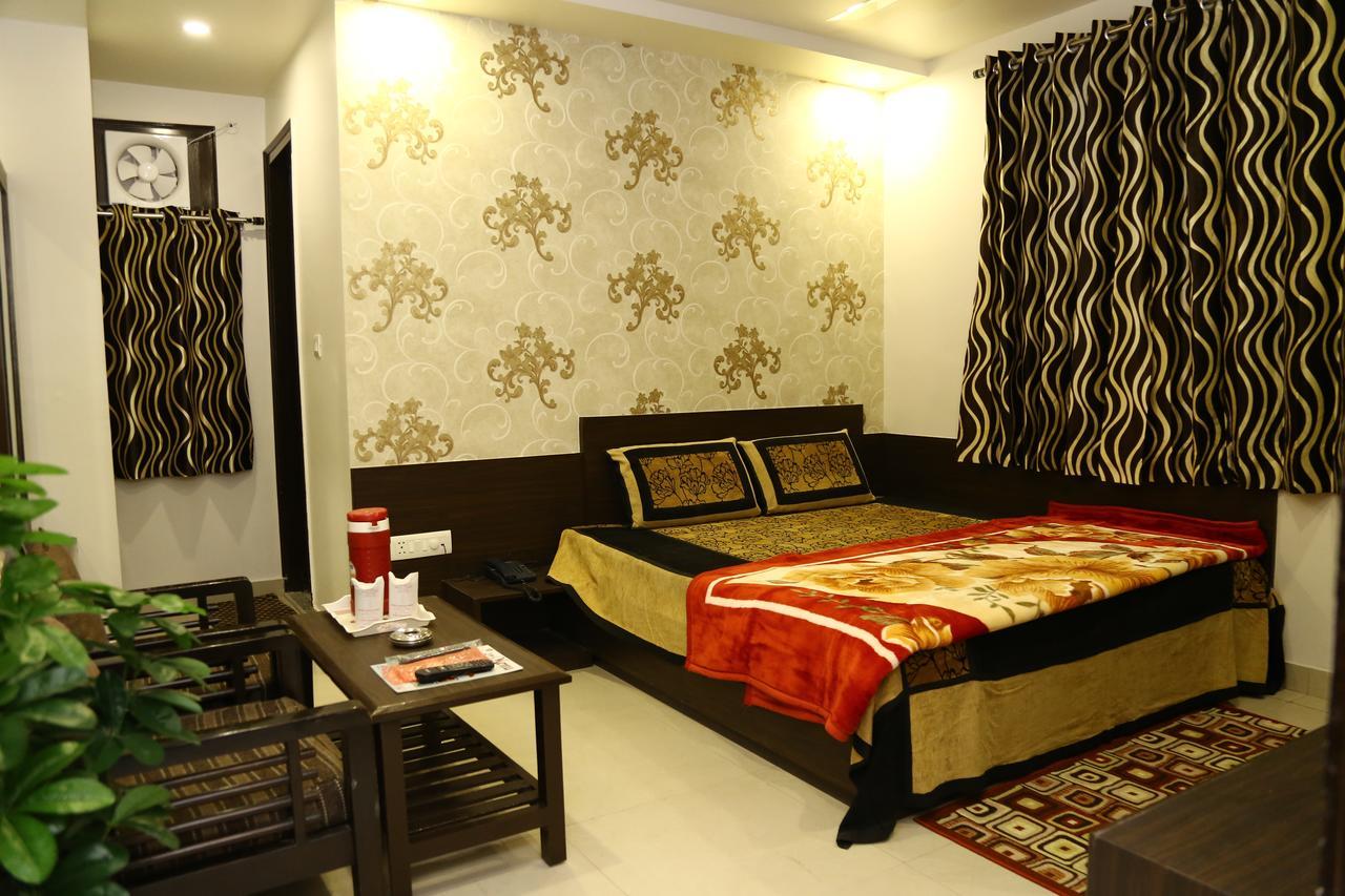 Hotel Abhinandan Inn Jaipur Bagian luar foto