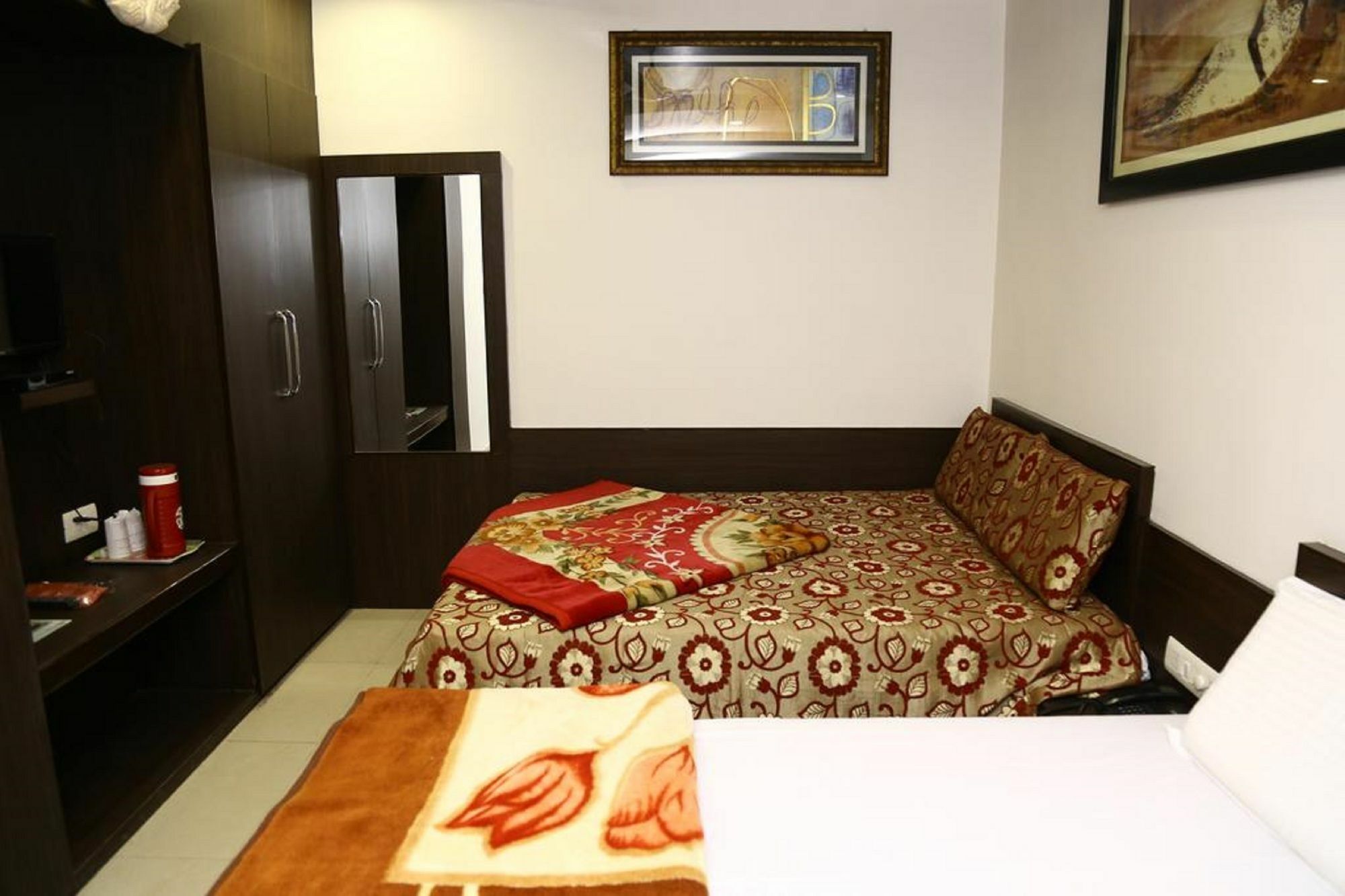 Hotel Abhinandan Inn Jaipur Bagian luar foto