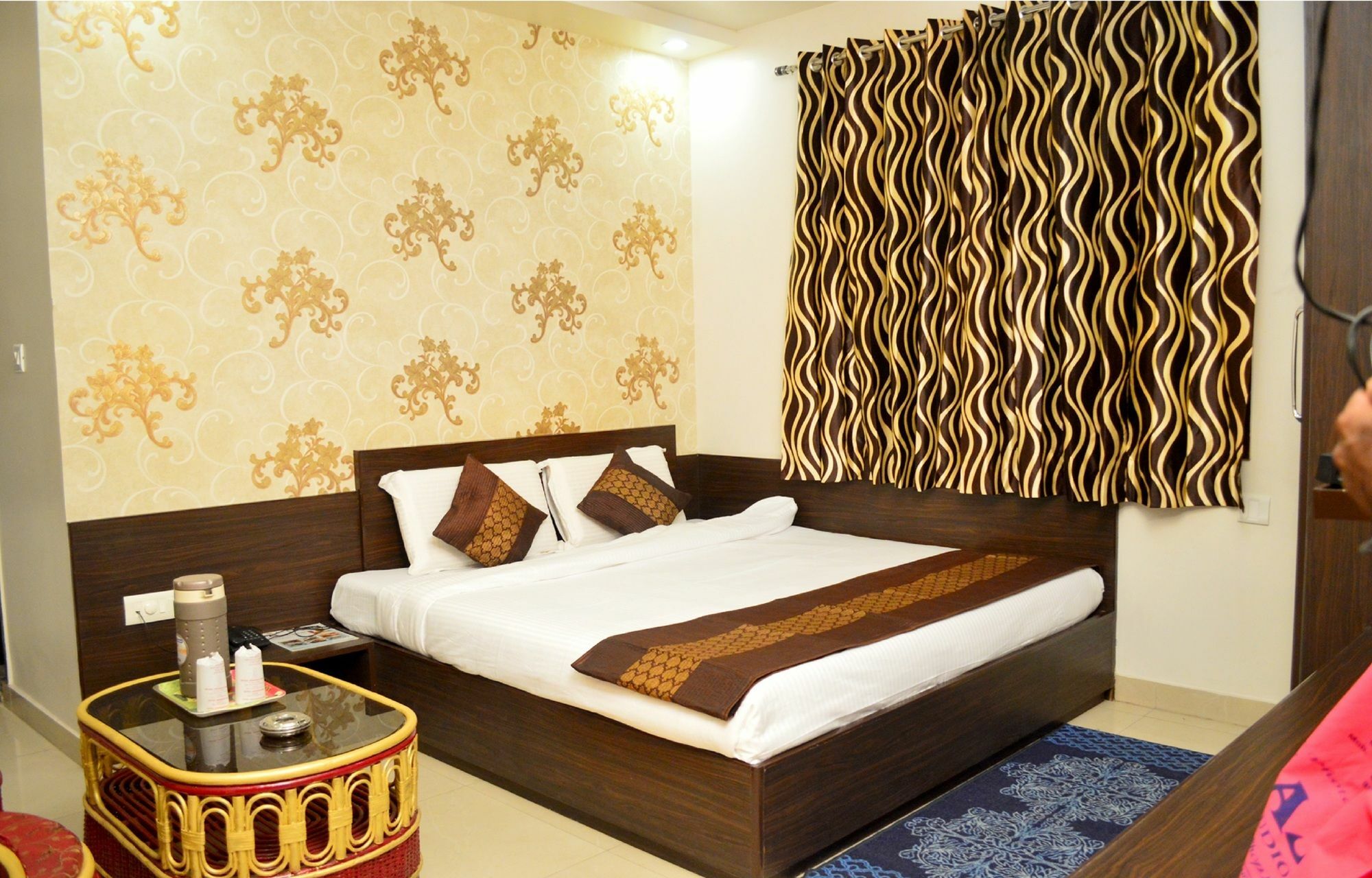 Hotel Abhinandan Inn Jaipur Bagian luar foto