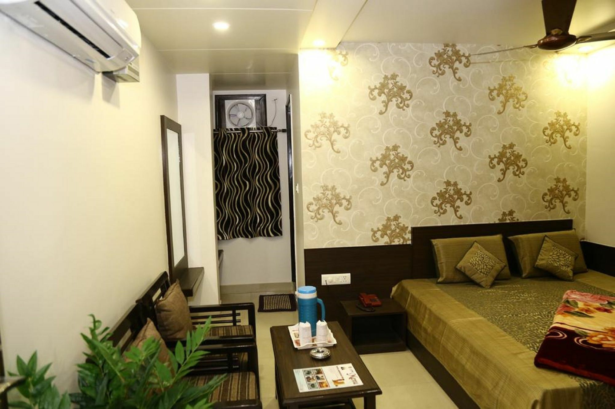 Hotel Abhinandan Inn Jaipur Bagian luar foto